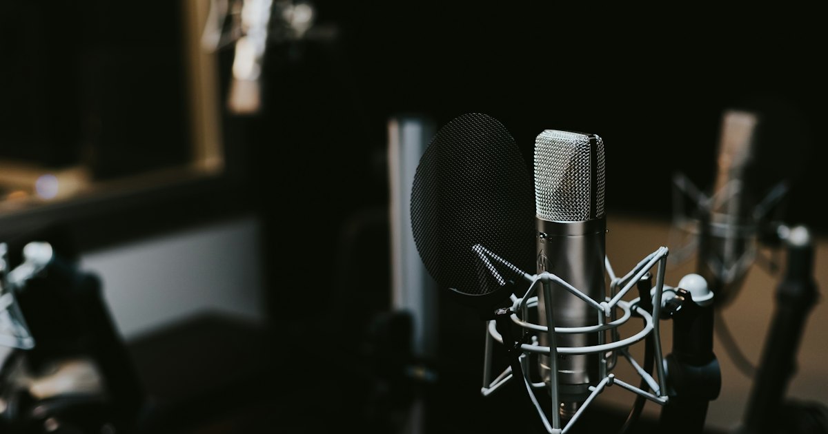 Busca por voz: microfone para pesquisa por voz